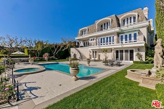 2327 Weybridge Ln, Los Angeles, CA 90077