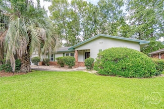 10 Barrington Cir, Savannah, GA 31419
