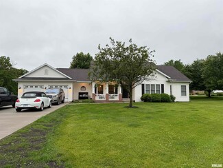 33 Vista Ridge, Petersburg, IL 62675
