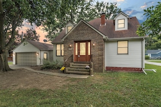 31320 Olmstead Rd, Rockwood, MI 48173