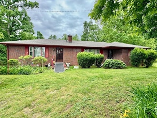 2168 Jefferson Rd, Smithville, TN 37166