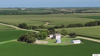 12566 W Birch Rd, Wilber, NE 68465