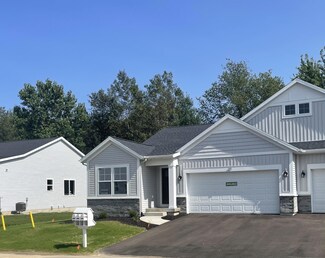211 Hickory Valley Dr, Kalamazoo, MI 49009