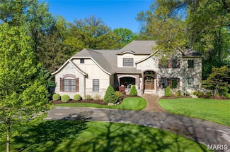 21 Lynnbrook Rd, Saint Louis, MO 63131