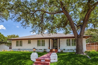10542 Vinemont St, Dallas, TX 75218