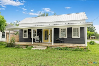 313 W Broadway St Unit C, Cuero, TX 77954