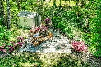 2718 Brookforest Rd, Midlothian, VA 23112