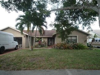 2900 SW 86th Way, Davie, FL 33328