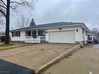 1066 Iowa Ave, Mc Donald, OH 44437