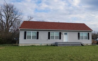 942 W Elm St, Olney, IL 62450