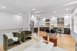 65 Pleasant St Unit 1, Brookline, MA 02446