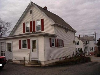 22 Hamilton St, Plymouth, MA 02360