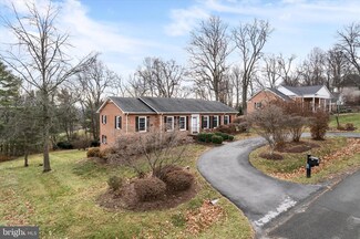 109 Forest Ridge Rd, Winchester, VA 22602