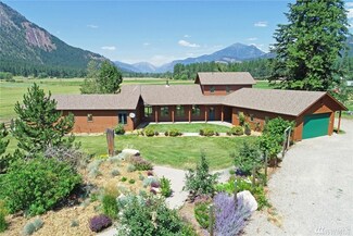 865 Wolf Creek Rd, Winthrop, WA 98862