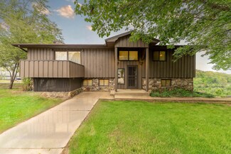 475 Bethel Ave, Mammoth Spring, AR 72554