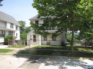 21 Overpeck Ave, Ridgefield Park, NJ 07660