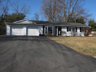 7909 Carnovan Dr, Fort Wayne, IN 46835