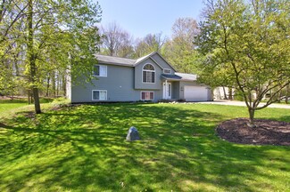 3052 Root Ct, Cedar Springs, MI 49319