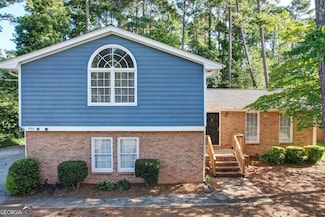 4566 Mountain Creek Dr NE, Roswell, GA 30075