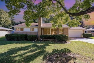 1558 Sauk Ln, Saginaw, MI 48638