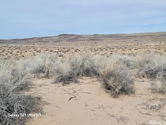 5240 2nd St, Silver Springs, NV 89429