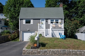 29 Wituwamat Rd, North Weymouth, MA 02191