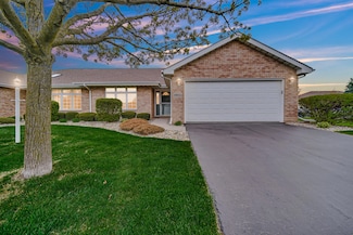 1060 Easy St Unit A, Crown Point, IN 46307