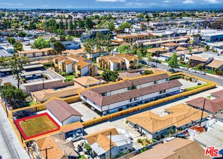 1940 Wallace Ave, Costa Mesa, CA 92627