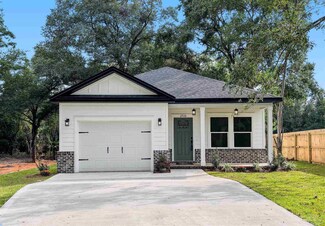 2938 Mccarty Ave, Crestview, FL 32539