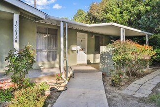 19232 Avenue of The Oaks Unit B, Newhall, CA 91321