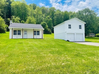 408 Chestnut St, New Bethlehem, PA 16242