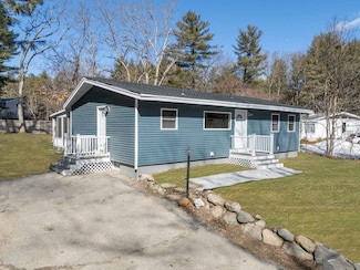 62 Crooked Spring Rd, North Chelmsford, MA 01863