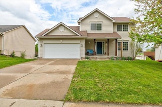 2812 E Kenyon Ave, Des Moines, IA 50320
