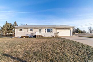 11600 142nd St, Davenport, IA 52804