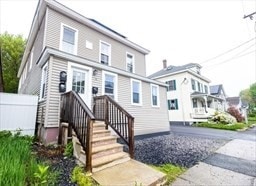 116-118 Lawrence St, Clinton, MA 01510