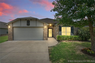 10387 S Nathan St, Jenks, OK 74037