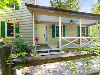 151 Heatherly Heights Rd, Saluda, NC 28773