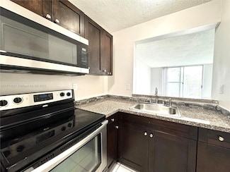 484 NW 165th St Unit A-411, Miami, FL 33169