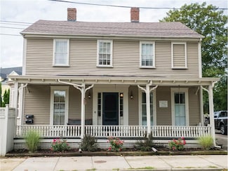 66 Farewell St Unit 2, Newport, RI 02840
