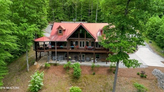 715 Landmark Rd, Jacksboro, TN 37757