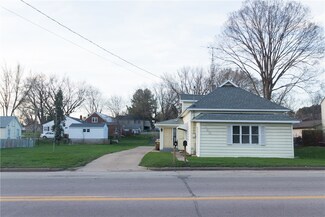 430 E Main St, Mondovi, WI 54755