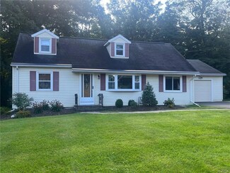 217 Forsythe St, Camillus, NY 13031