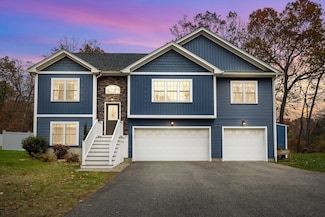 62 Old Lyman Rd, South Hadley, MA 01075