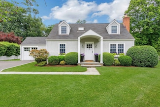 4 Old Stone Rd, Darien, CT 06820