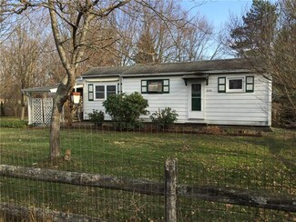 3143 Ackerman Dr, Jamestown, PA 16134