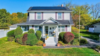 99 S Main St, Florida, NY 10921