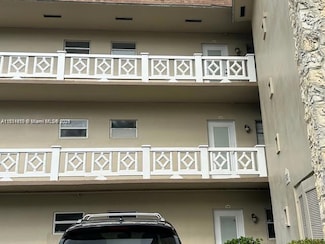 5103 NW 35th St Unit 503, Lauderdale Lakes, FL 33319