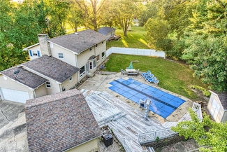 18 Woodmere Dr, Paris, IL 61944