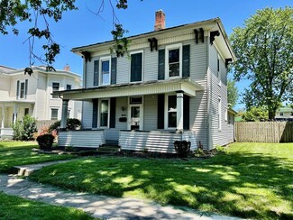 614 S Walnut St, Bucyrus, OH 44820