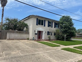 200 MacQue Dr, New Orleans, LA 70123
